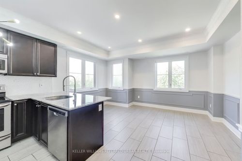231-380 Hopewell Ave, Toronto, ON, M6E2S2 | Card Image