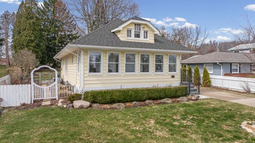 283 Morton St, Bruce Township, MI, 48065-4634 | Card Image