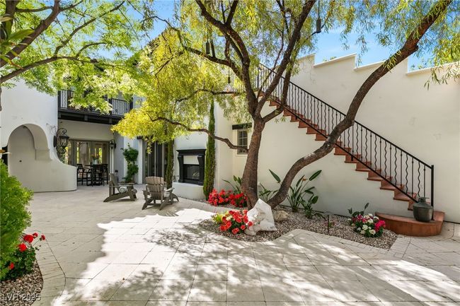 19 Quintessa Cir, House other with 4 bedrooms, 5 bathrooms and null parking in Las Vegas NV | Image 8