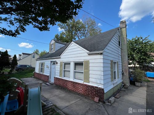 37 N Randolphville Rd, Piscataway, NJ, 08854-2428 | Card Image