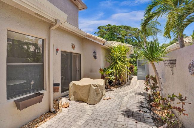 D - 5465 Monterey D Circle, Condo with 3 bedrooms, 3 bathrooms and null parking in Delray Beach FL | Image 6