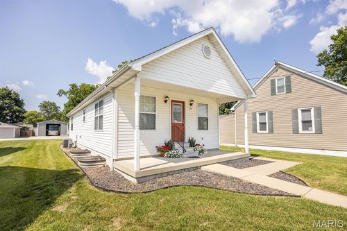 310 W Ash St, New Baden, IL, 62265-1215 | Card Image