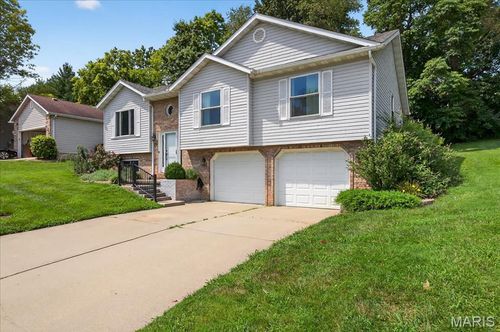 29 Windermere Dr, Glen Carbon, IL, 62034-1477 | Card Image