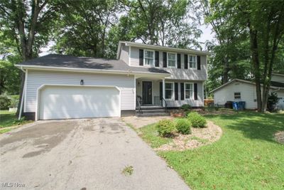 3907 Claridge Drive, House other with 3 bedrooms, 1 bathrooms and null parking in Youngstown OH | Image 2