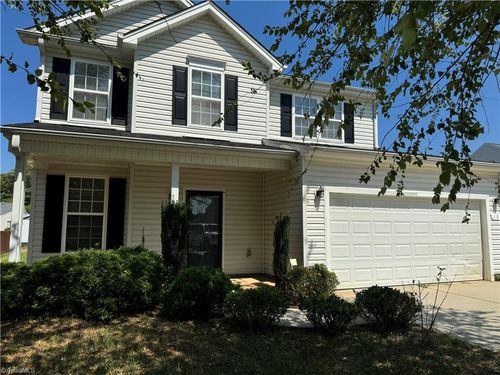 10 Glenrose Ct, Greensboro, NC, 27407-5587 | Card Image