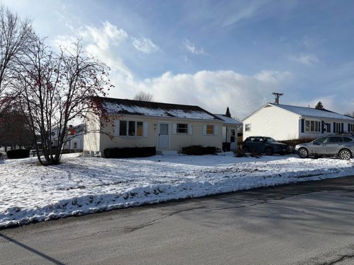 21 Dennis Ave, Plattsburgh, NY, 12901-2535 | Card Image