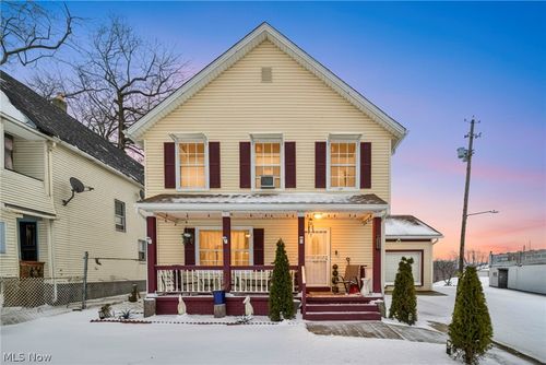 12500 Woodside Ave, Cleveland, OH, 44108-2423 | Card Image