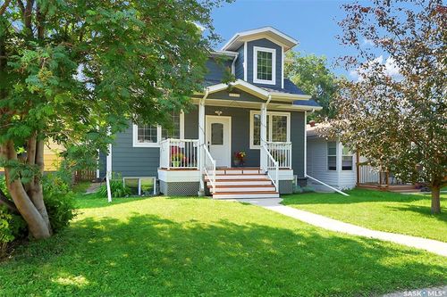 2218 St Andrews Ave, Saskatoon, SK, S7M0M3 | Card Image
