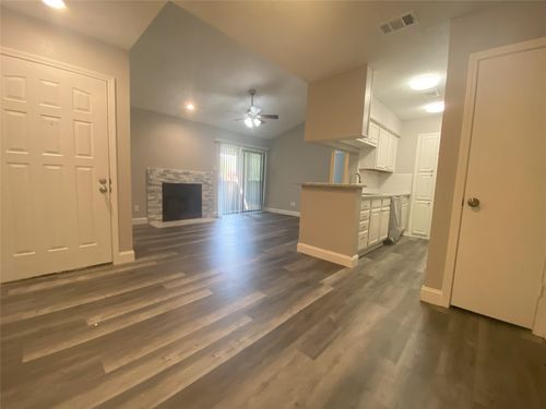 apt-4721-1310 Harwell Dr, Arlington, TX, 76011-2915 | Card Image