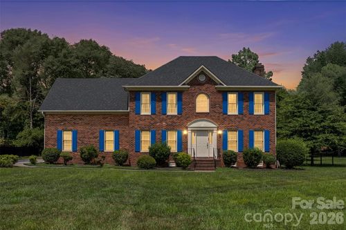 1568 Wheaton Way Nw, Concord, NC, 28027-9069 | Card Image