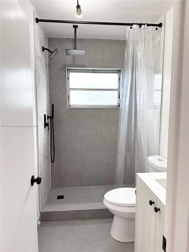APT-209 - 1450 Atlantic Shores Blvd, Condo with 1 bedrooms, 1 bathrooms and null parking in Hallandale Beach FL | Image 11