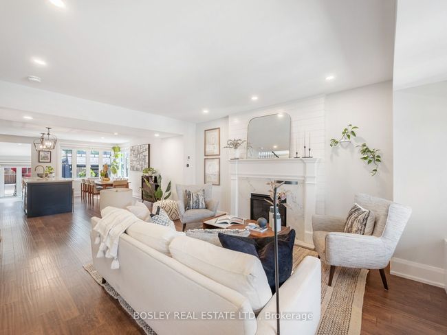 13 Patricia Dr, House other with 3 bedrooms, 4 bathrooms and 2 parking in Toronto ON | Image 7