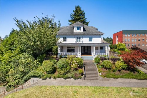114 W 2nd St, Aberdeen, WA, 98520-3910 | Card Image