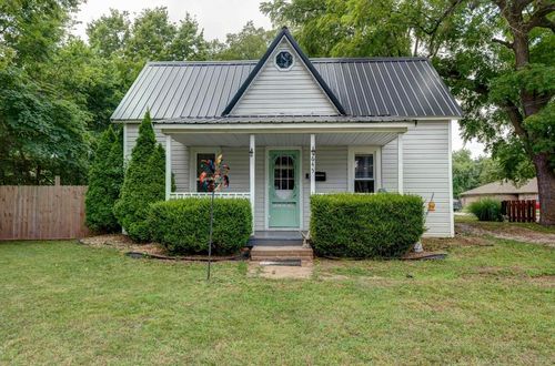 645 N Walnut Ave, Republic, MO, 65738-1057 | Card Image
