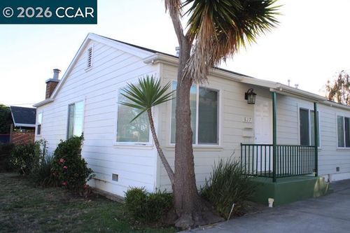 827 33rd St, Richmond, CA, 94804-1331 | Card Image