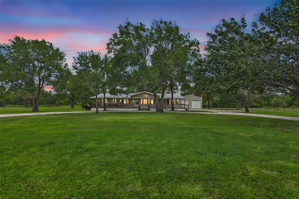 Stables Ln, Crosby, TX 77532