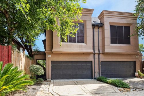 1705 Park St, Houston, TX, 77019-5705 | Card Image