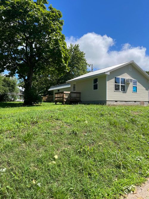 7700 Wilhelm Ln, Seligman, MO, 65745-7298 | Card Image