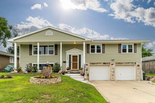 721 Locke Ave, Waterloo, IA, 50702-4115 | Card Image