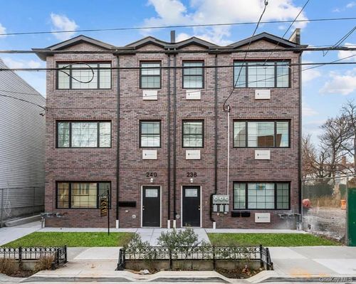 2-238 Wyona St, Brooklyn, NY, 11207-3514 | Card Image