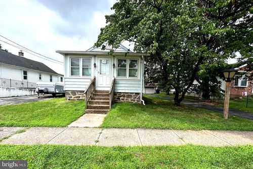 320 Printz Ave, ESSINGTON, PA, 19029-1312 | Card Image