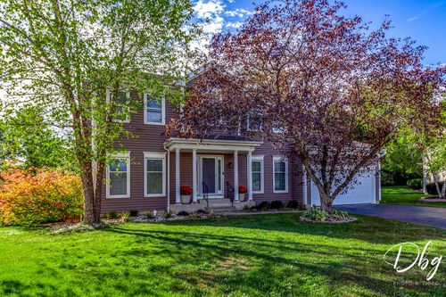 105 Wildflower Ln, Round Lake Beach, IL, 60073-4933 | Card Image