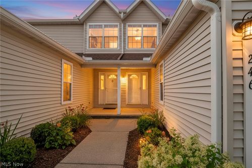 246 Steeple Chase Run, Northfield, OH, 44067 | Card Image