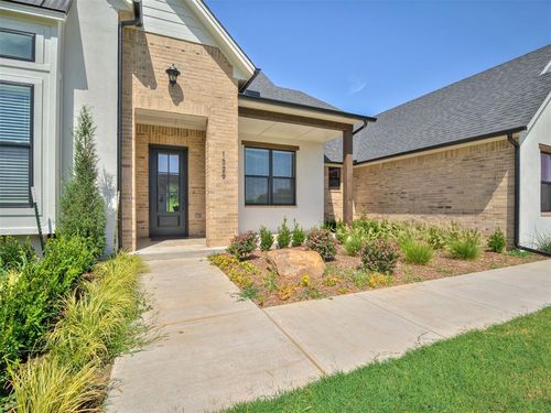 1529 Pedras Pl, Newcastle, OK, 73065-5173 | Card Image
