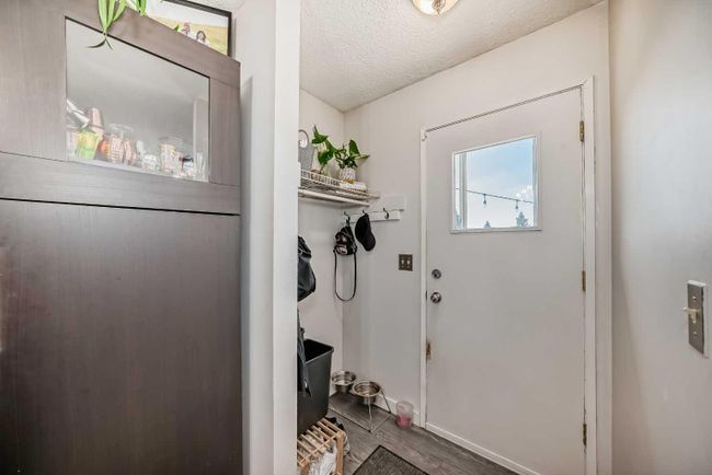 195 Pinecliff Way Ne, Home with 3 bedrooms, 2 bathrooms and 4 parking in Calgary AB | Image 17
