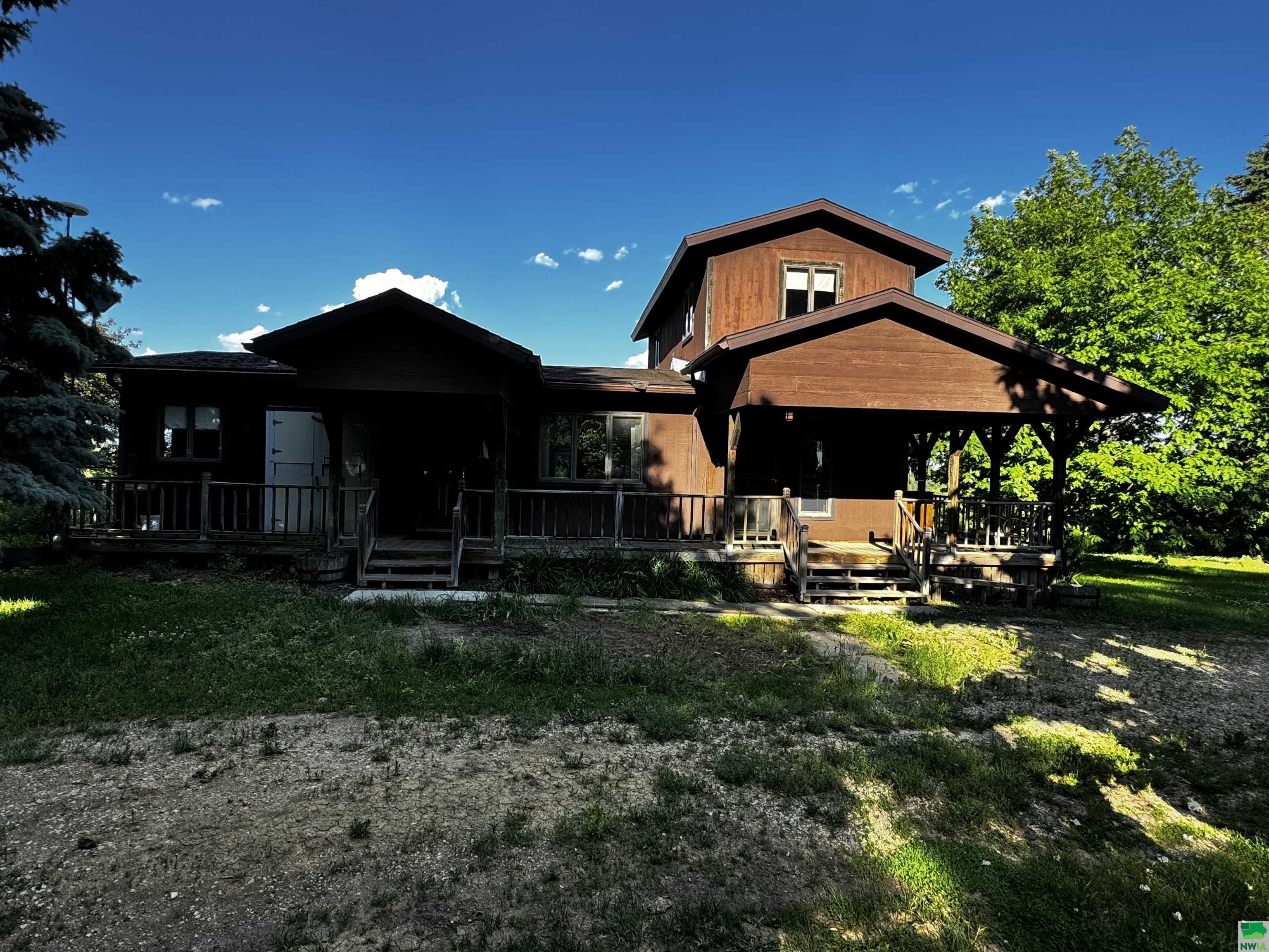 470th St, Cherokee, IA 51012