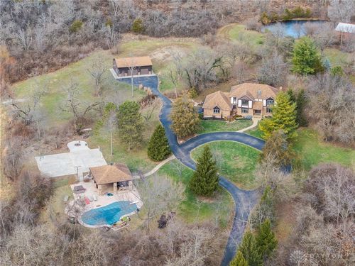 5561 Benner Rd, Miamisburg, OH, 45342-4211 | Card Image