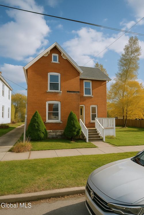 30 N Division St, St. Johnsville, NY, 13452-1120 | Card Image