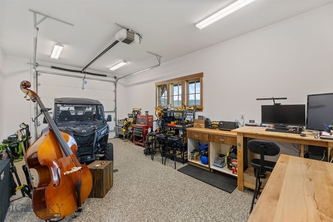 separate attached 3rd bay in garage | Image 52