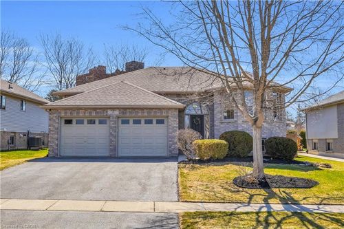 5 Bradbury Cres, Paris, ON, N3L4E1 | Card Image