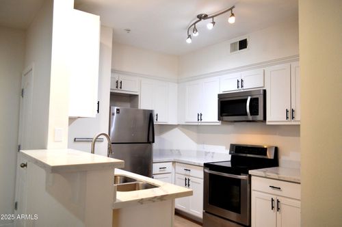 218-1701 E Colter St, Phoenix, AZ, 85016-3363 | Card Image