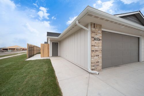 11990 W Wildwood Ln, Wichita, KS, 67201 | Card Image