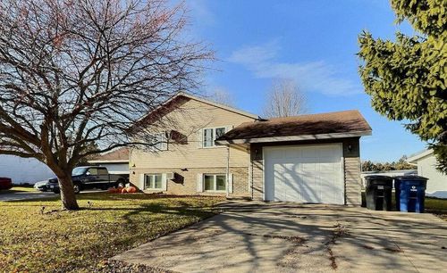 321 Wintergreen Drive, OMRO, WI, 54963 | Card Image