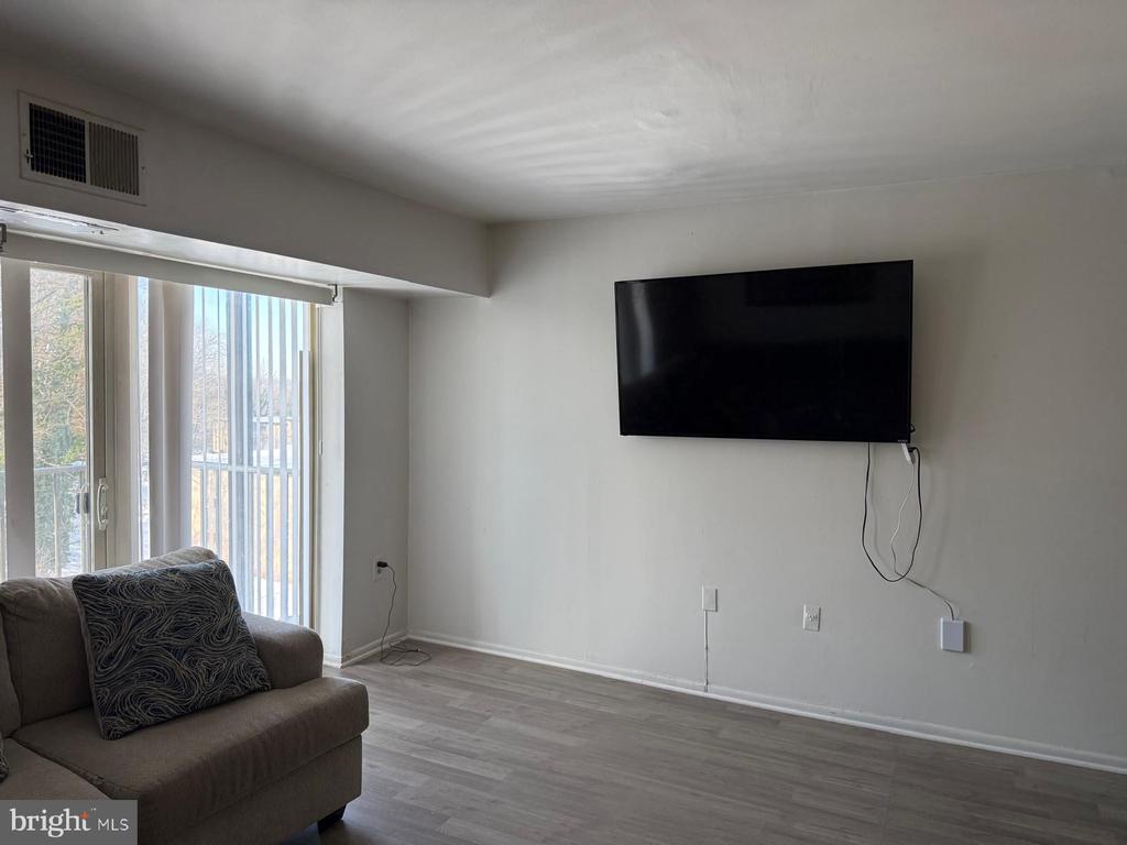Residential in BLADENSBURG 4