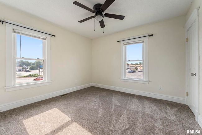 1647 37 Th St, House other with 3 bedrooms, 2 bathrooms and null parking in Rock Island IL | Image 21
