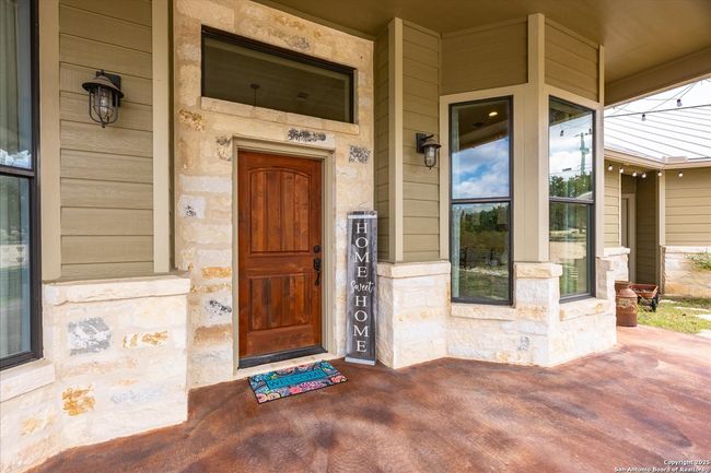 122 Twisting Oak Ct, House other with 4 bedrooms, 3 bathrooms and null parking in Pipe Creek TX | Image 6