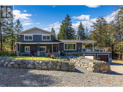 9890 Chase Rd, House other with 4 bedrooms, 3 bathrooms and 12 parking in Lake Country BC | Image 2