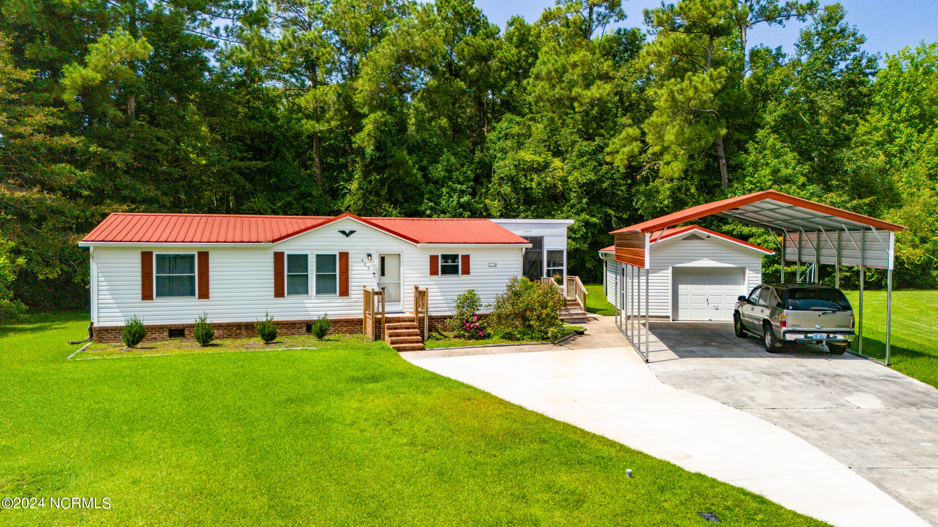 Ridge Crest Dr, Swansboro, NC 28584