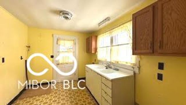 antique cast iron sink and cabinet base and laundry hook-ups | Image 6