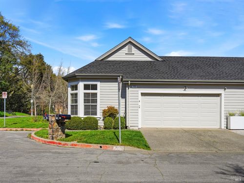 753 Pearl Bailey Ct, Windsor, CA, 95492-7554 | Card Image