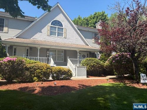 606 Orangeburgh Rd, River Vale, NJ, 07675-6458 | Card Image