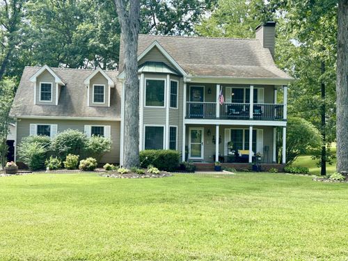 142 Adrian Ln, Benton, KY, 42025-6419 | Card Image