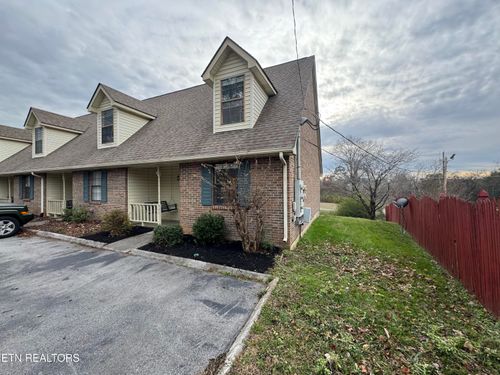 9001 Fountain Brook Ln, Knoxville, TN, 37923-1544 | Card Image
