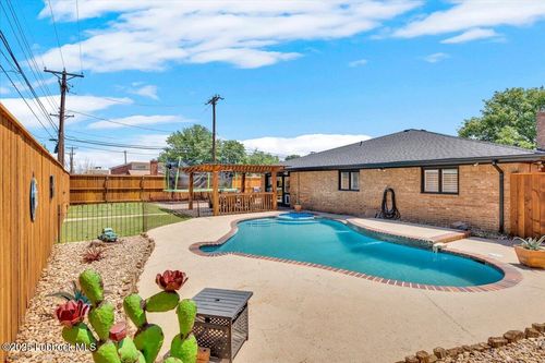 2022 Buffalo Dr, Levelland, TX, 79336-6722 | Card Image