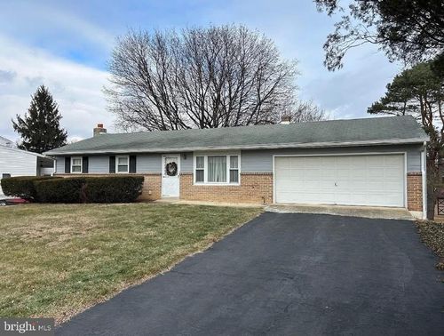 5013 Lenker St, MECHANICSBURG, PA, 17050-2441 | Card Image