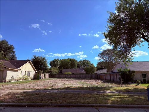 9423 Benning Dr, Houston, TX, 77031-2206 | Card Image